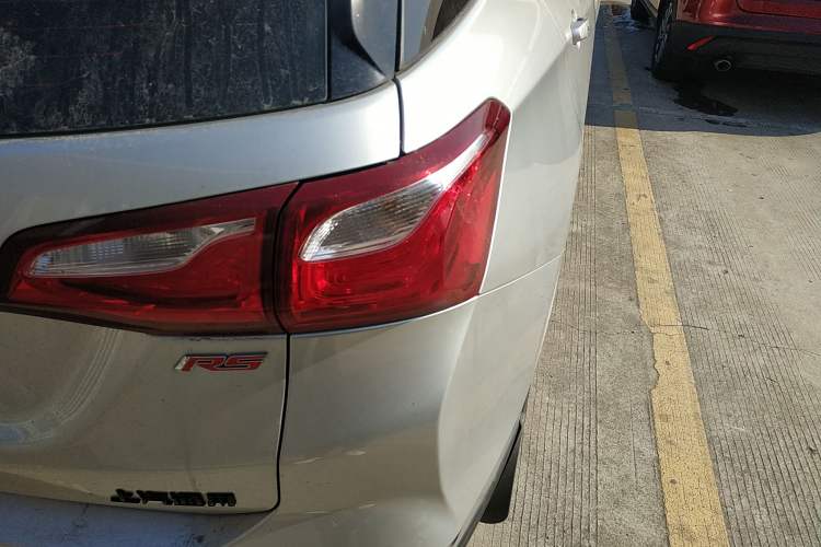 Used Chevrolet Equinox 2018 Redline 550T Automatic All-Wheel-Drive Trailblazer RS Edition
