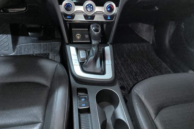 Used Hyundai Elantra 2019 1.5L CVT ZhiXuan – Elite Version
