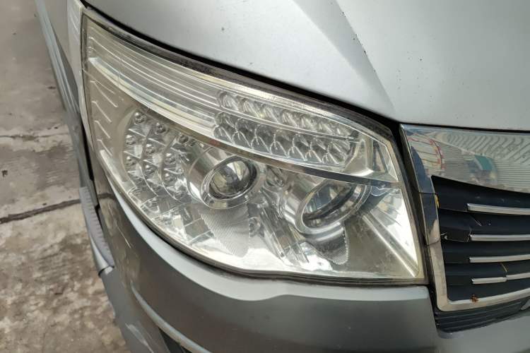 Used King Long Golden Way 2015 2.0L Entrepreneurial Version V19