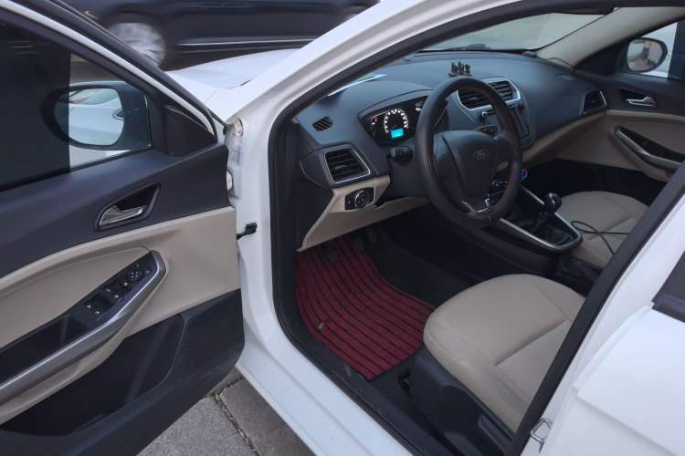 Used Ford Escort 2017 Revised Version 1.5L Manual Comfort Edition