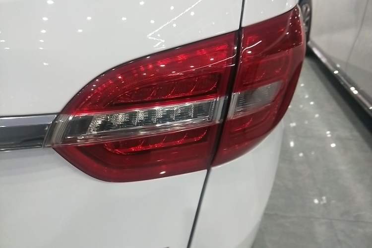 Used Buick GL8 2018 28T Luxury Model China VI Standard
