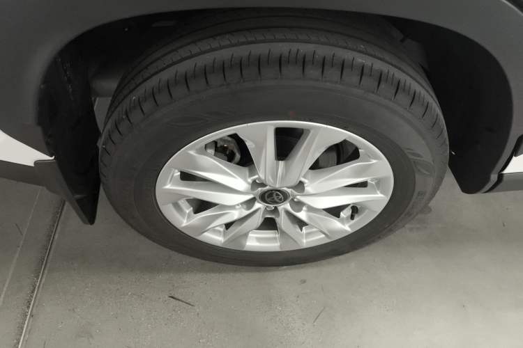 Used Toyota Corolla Cross 2024 2.0L Pioneer Edition
