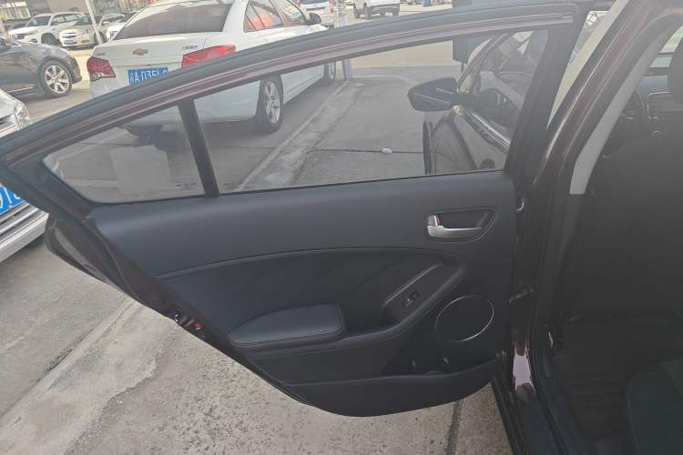 Used Kia K3 2016 1.6L Automatic GLS
