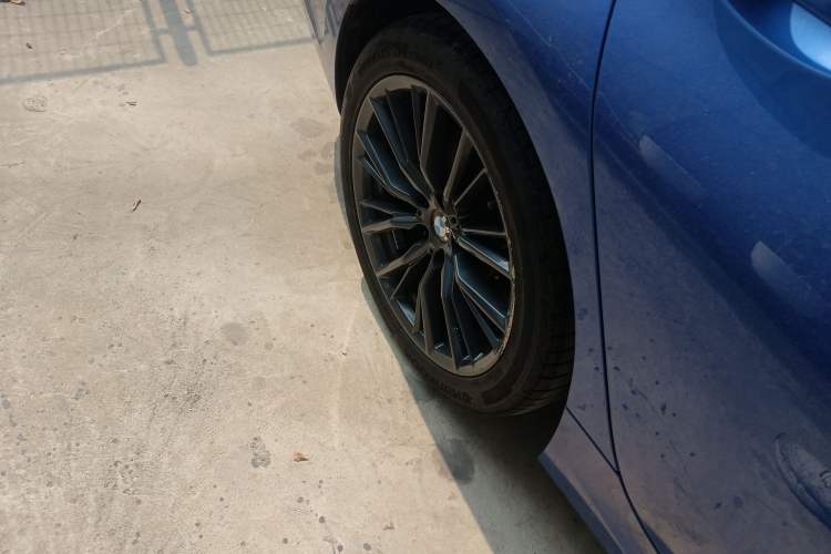 TDK.VehicleDetails.img