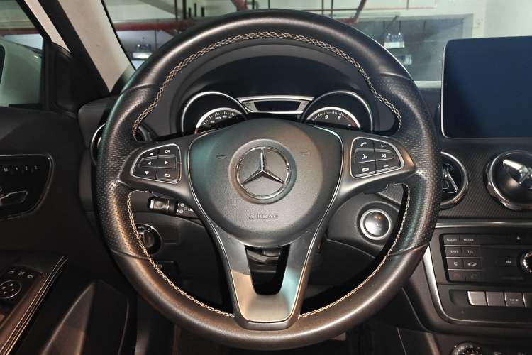 Used Mercedes-Benz GLA 2018 GLA 200 Fashion Model