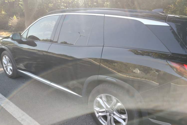 Used Nio ES8 2020 415 km Range 6-Seater Version
