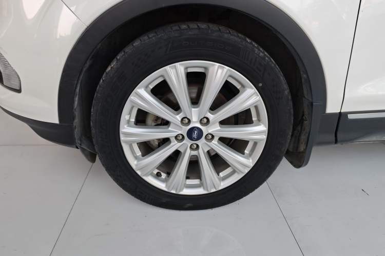 Used Ford Kuga 2017 EcoBoost 180 Two-Wheel-Drive Luxury Wing Edition