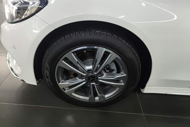 Used Mercedes-Benz C-Class 2017 Facelift C 200 L Sport Edition
