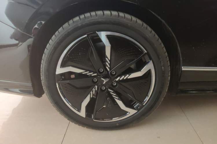 Used VOYAH PASSION 2023 Four-Wheel Drive Long-Range Version
