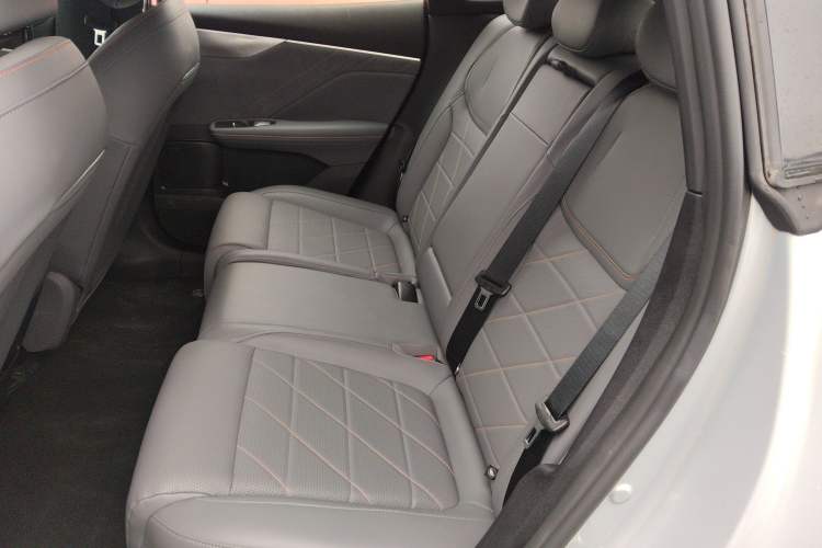 Used  S05 2024 200 Ultra Range-Extended Long-Range Version
