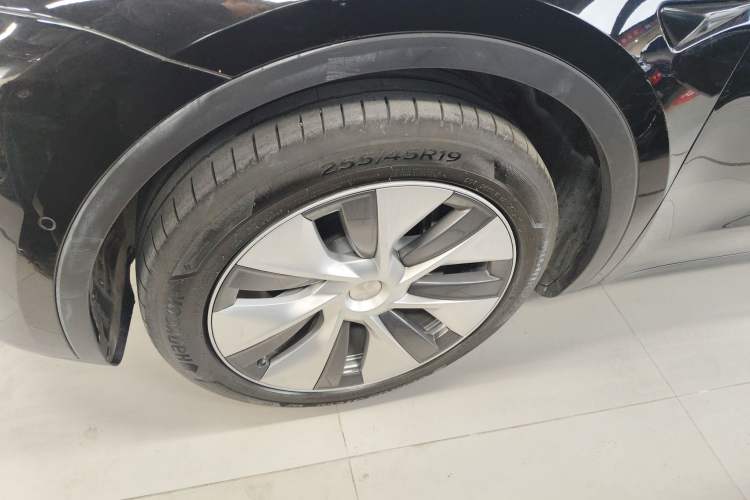 Used Tesla Model Y 2022 Rear-Wheel-Drive Version
