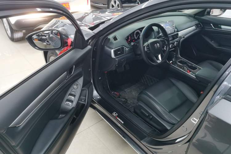 Used Honda Accord 2018 260TURBO Elite Edition China VI