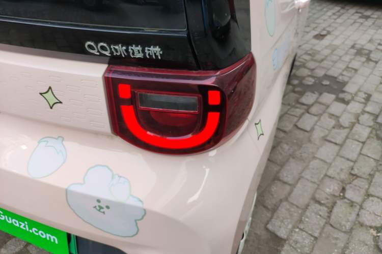 Used Chery QQ Ice Cream 2022 170km Sundae Phosphate Lithium-Ion