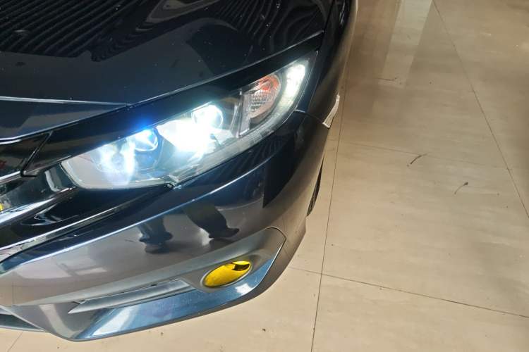 Used Honda Civic 2016 220TURBO CVT Luxury Edition
