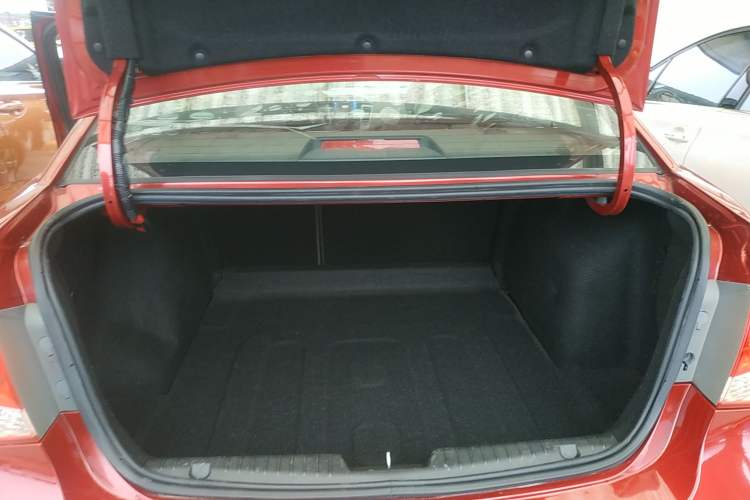 Used Chevrolet Cruze 2013 1.8L SE AT
