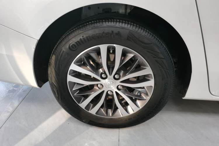 Used Buick GL8 2021 ES Landtrek 653T Comfort Edition