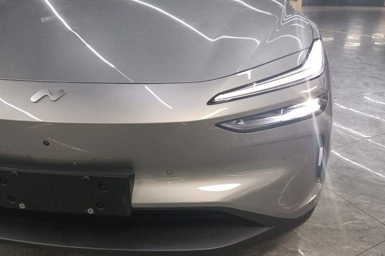 Used ONVO L60 2024 60 kWh Rear-Drive Version
