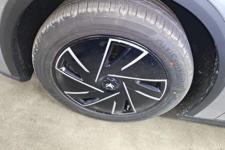 Used ARCFOX Alpha S5 2025 560PRO 185kW