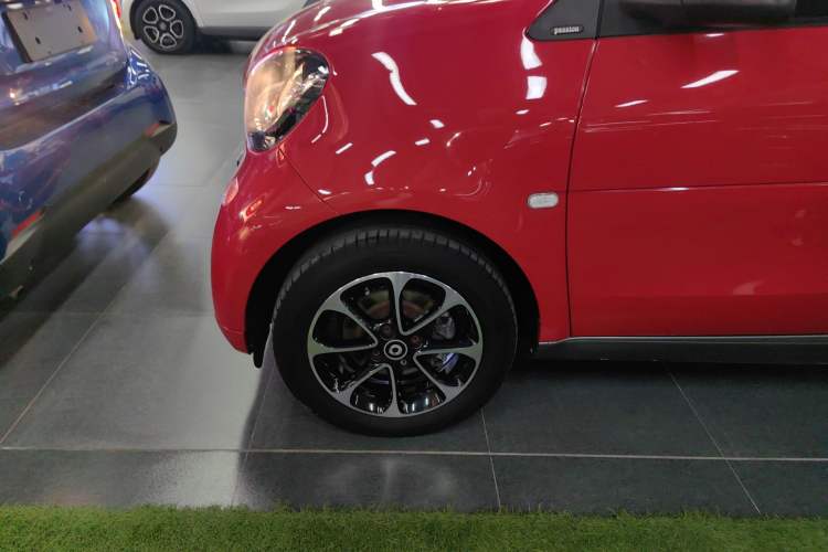 Used  fortwo 2015 1.0L 52 kW Hardtop Passion Edition
