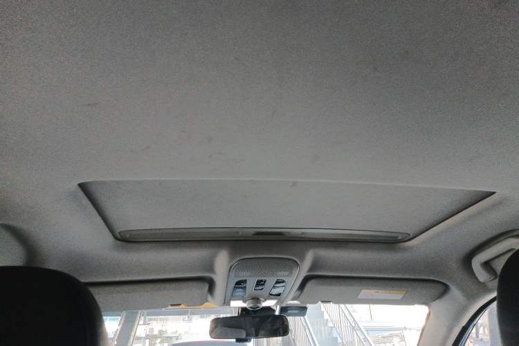 Used Haval H2 2017 Red-Label 1.5T Automatic Two-Wheel Drive Luxury Model
