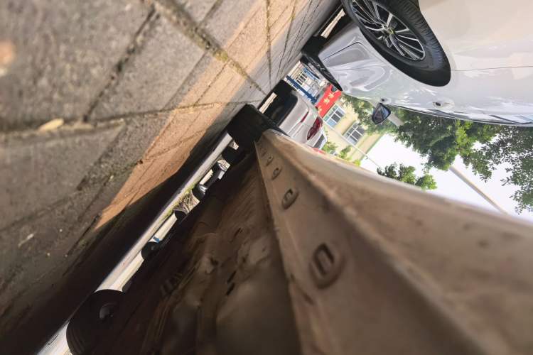 Used Roewe i5 2021 1.5L CVT Platinum Edition