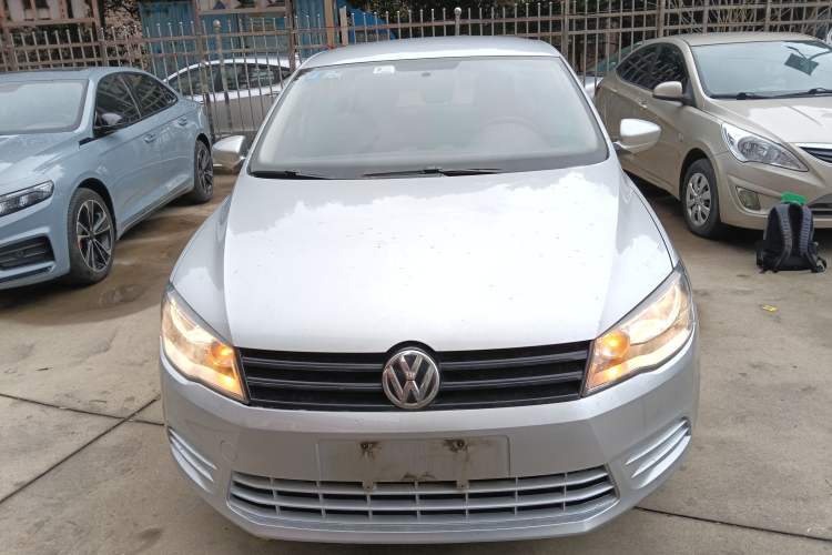 Used Volkswagen Jetta 2015 1.6L Manual Fashion Edition