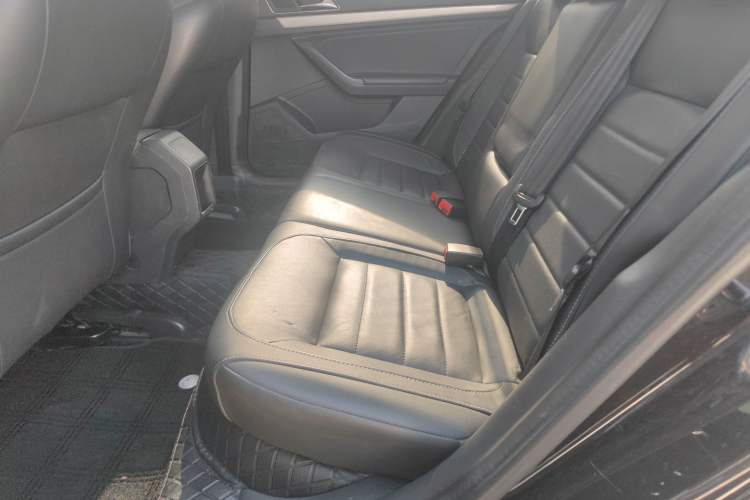 Used Volkswagen Lavida 2017 1.6L Automatic Comfort Edition