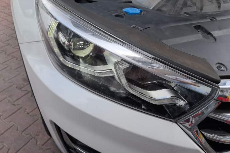 Used Hanteng X5 2018 1.5T CVT Luxury Edition
