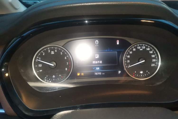 Used Buick GL8 2023 Land Executive Class 652T Luxury Model
