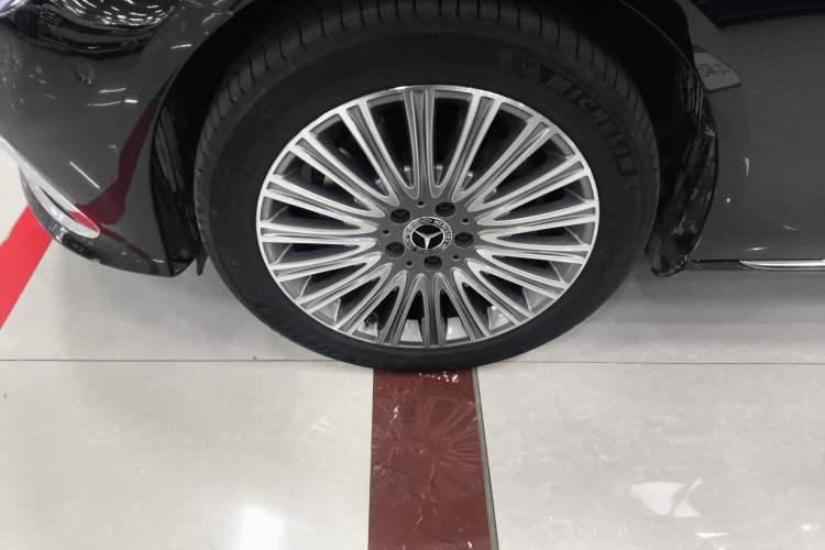 Used Mercedes-Benz E-Class 2022 E 300 L Stylish Model