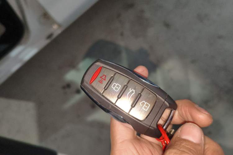 Used ORA Black Cat 2021 351 km Standard Version
