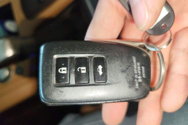 Used Lexus ES 2016 200 Midnight Special Limited Edition
