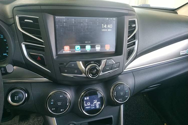 Used BYD Song 2017 Gaishe Upgrade Edition 1.5TID Automatic Elite Model
