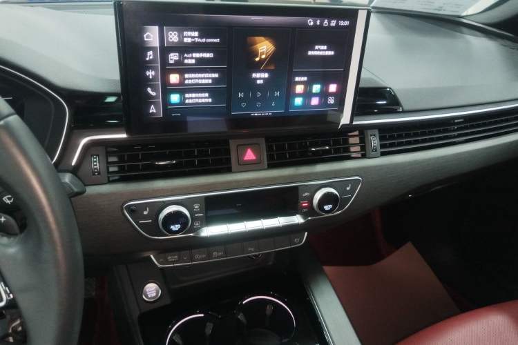 Used Audi A4L 2023 40 TFSI Luxury Dynamic Model