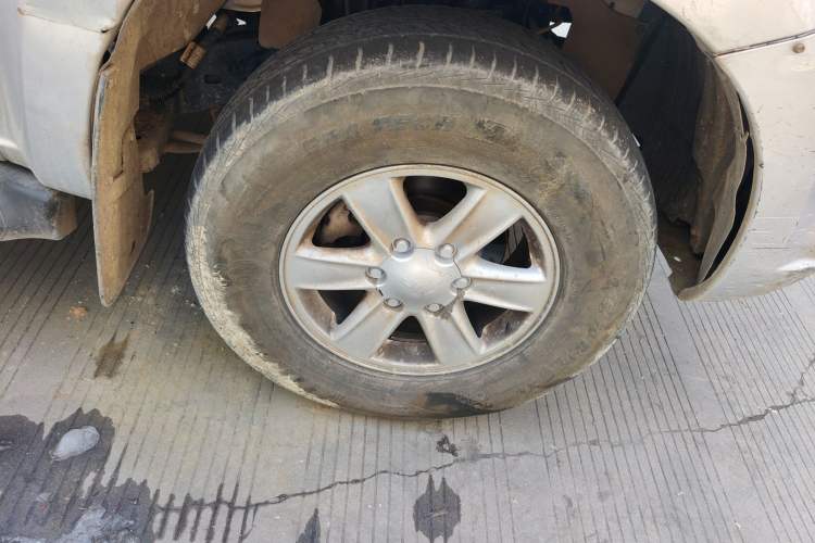 Used Isuzu JLM 2022 2.8T Classic Diesel Two-Wheel Drive Comfort Version with Long Wheelbase – JE493ZLQ6E