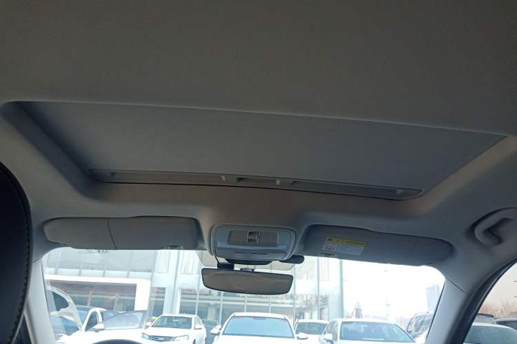 Used Roewe i5 2021 Revised Version 1.5L CVT Diamond Edition