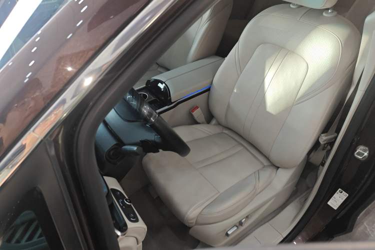 Used Buick GL8 2020 ES Land Cruiser 653T Comfort Edition
