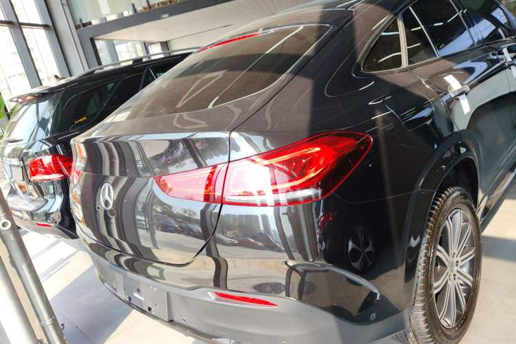 Used Mercedes-Benz GLE Coupe 2020 GLE 350 4MATIC Coupe SUV Luxury Model
