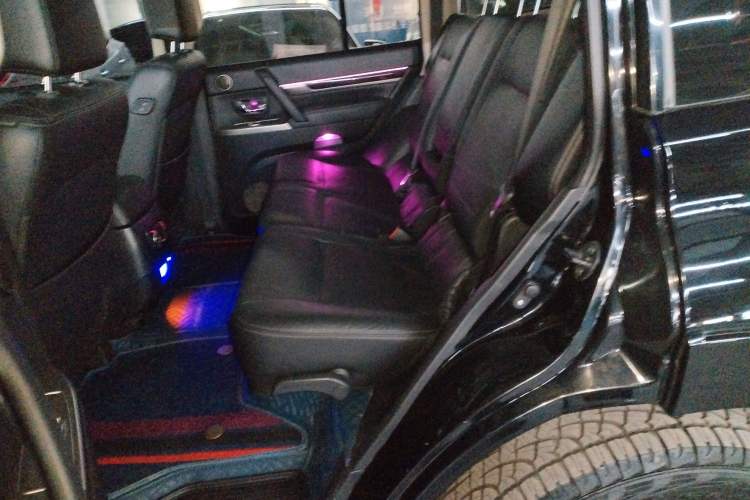 Used Mitsubishi Pajero 2019 V97 3.8L 5-Door GLS Middle East Edition
