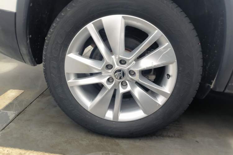 Used Skoda Kodiaq 2019 Restyled TSI330 7-Seater Two-Wheel Drive Comfort Edition China VI Standard
