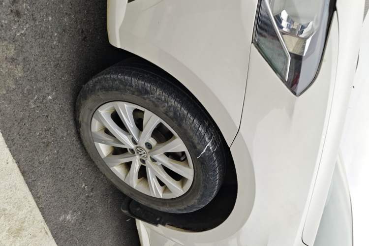 Used Volkswagen Lavida 2015 1.6L Automatic Comfort Edition
