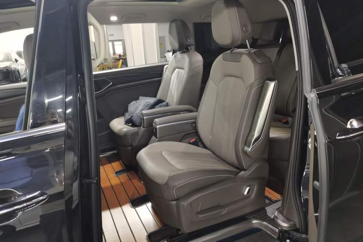 Used Volkswagen Viloran 2023 Revised Version 380TSI Luxury Edition