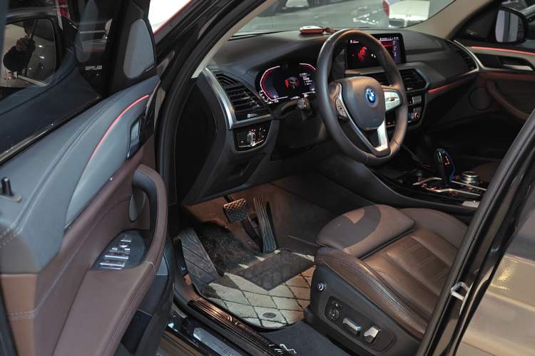 Used BMW iX3 2021 Leading Type