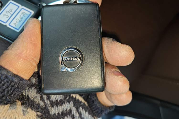 Used Volvo S90 2024 B5 Zhiyi Luxury Edition