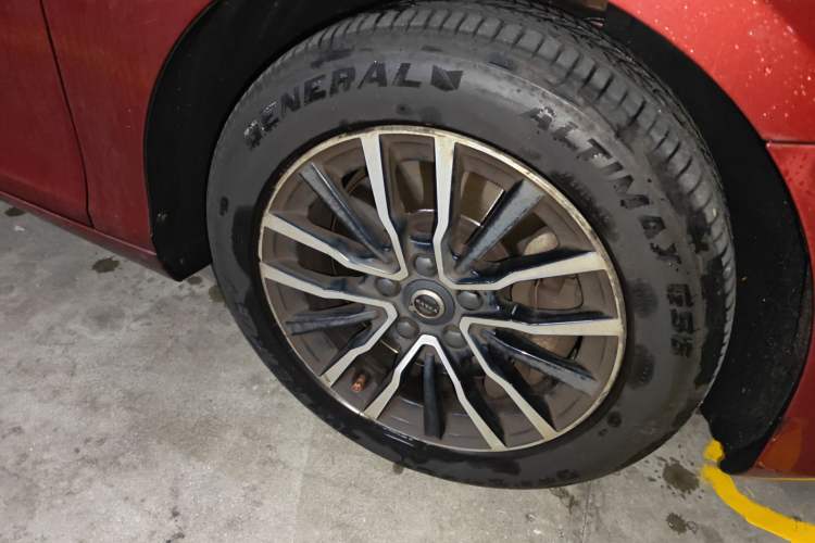 Used Volvo V40 2017 T3 Zhiyi Edition
