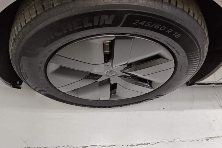 Used Li Auto MEGA 2024 Ultra Model