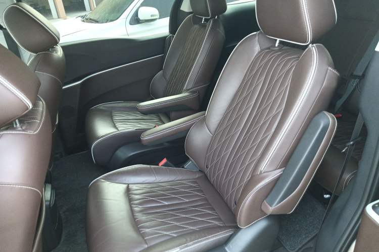 Used Buick GL8 2022 Land Business Class 652T Luxury Model
