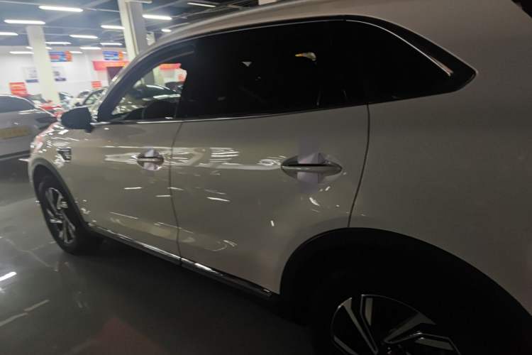 Used Hongqi HS5 2022 Revised Version 2.0T Smart Connect Flagship Edition
