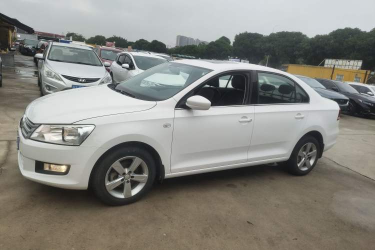 Used Volkswagen Santana 2015 1.6L Automatic Comfort Edition