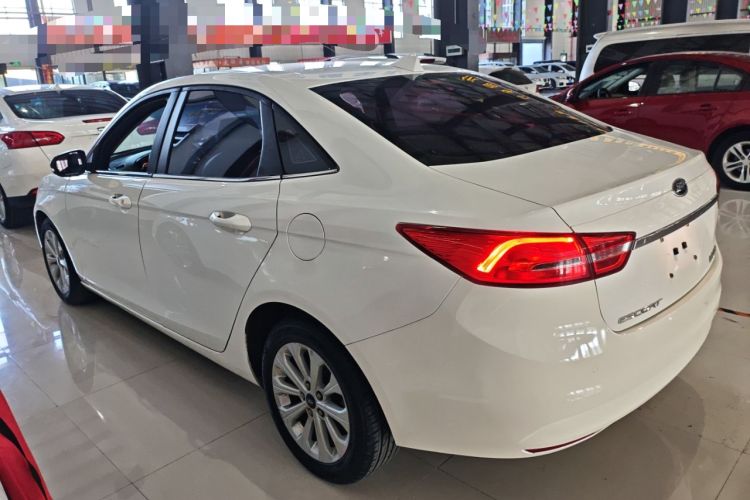 Used Ford Escort 2015 1.5L Automatic Fashion Model
